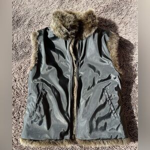 M reversible faux fur vest